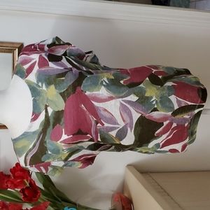 Tahari printed short sleve linen top